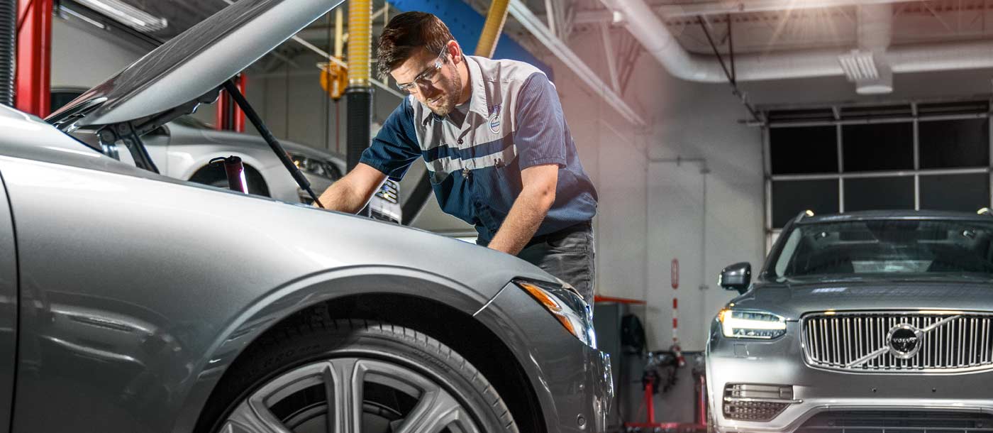 An image of a UTI student who is a part of the Volvo Manufacturer Specific Advanced Training program